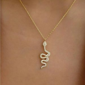🎉 New Rhinestone Golden Snake Pendant Necklace